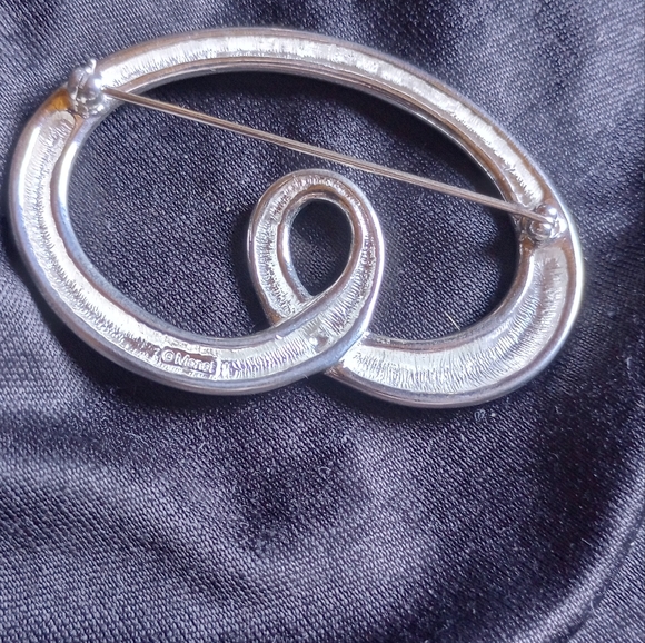 Monet! Vintage! Silver Brooch,Signed - Picture 2 of 2